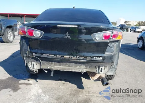 2015 Mitsubishi Lancer Es z USA, uszkodzony, nr VIN JA32U2FU8FU014540